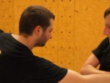 KRAVMAGA KYUSHO – dès 15 ans – Tous niveaux KRAVMAGA KYUSHO – dès 15 ans – Tous niveaux